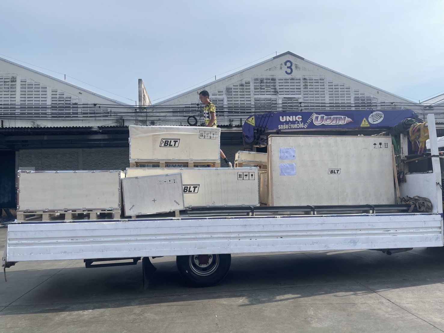 HYDRAULIC LIFT ELEVATOR 1